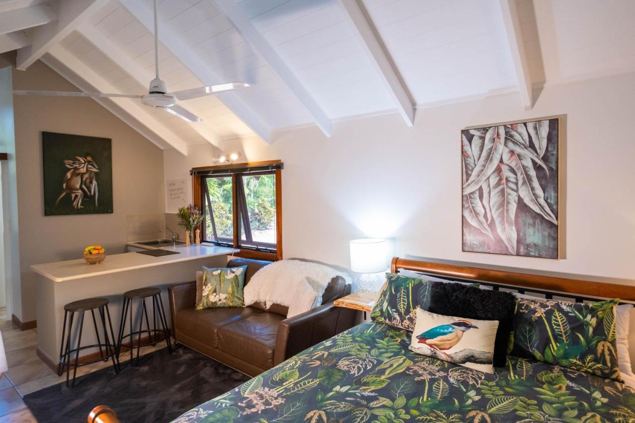 Airlie Beach Eco Cabins - Adults Only Eksteriør billede