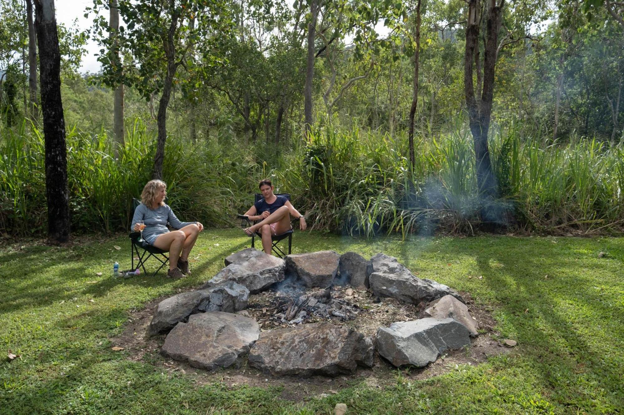 Airlie Beach Eco Cabins - Adults Only Eksteriør billede