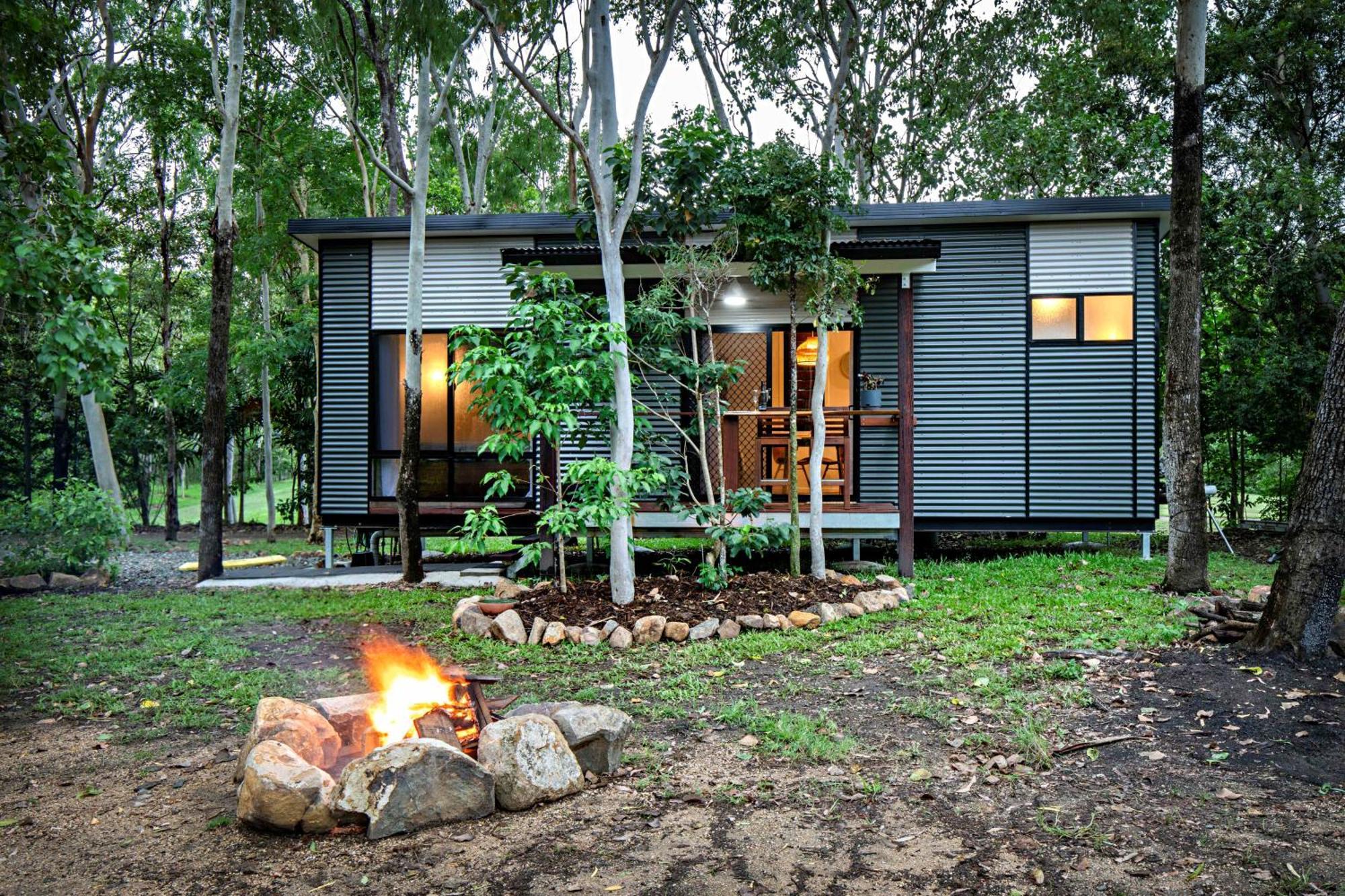 Airlie Beach Eco Cabins - Adults Only Eksteriør billede